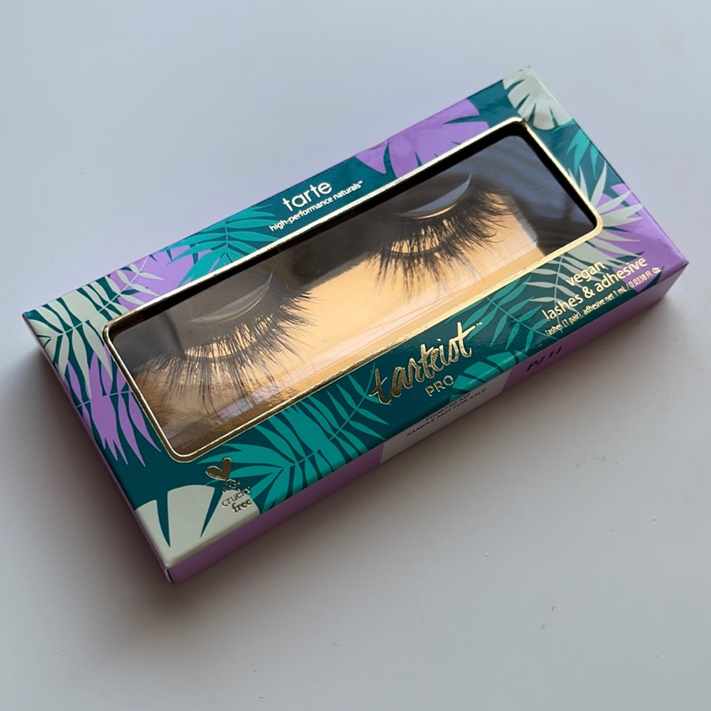 Goddess lashes by Tarte